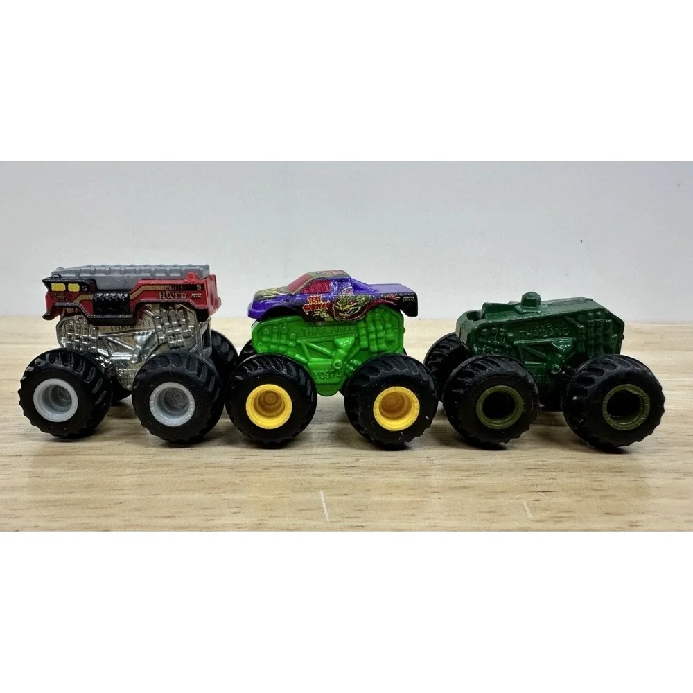 Monster Jam Minis Bundle of 7 Spin Master 1:87 Scale Diecast Trucks Toys